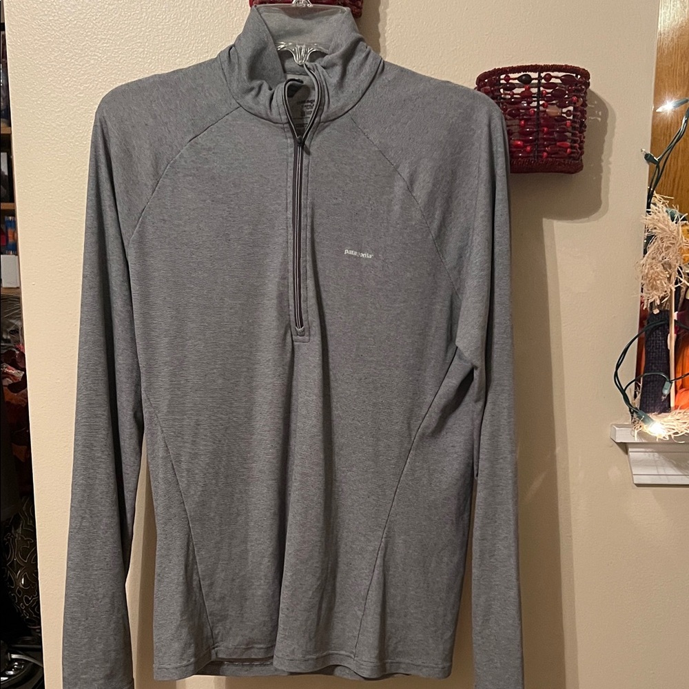 Men's Patagonia Capilene® Midweight Zip-Neck Pullover Gray Long Sleeve Shirt